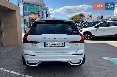 Внедорожник / Кроссовер Volvo XC60 2023 в 