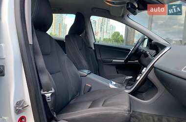 Внедорожник / Кроссовер Volvo XC60 2014 в 