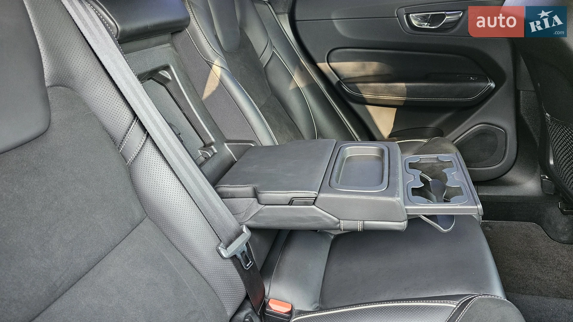 2018 Volvo XC60 - мініатюра 92