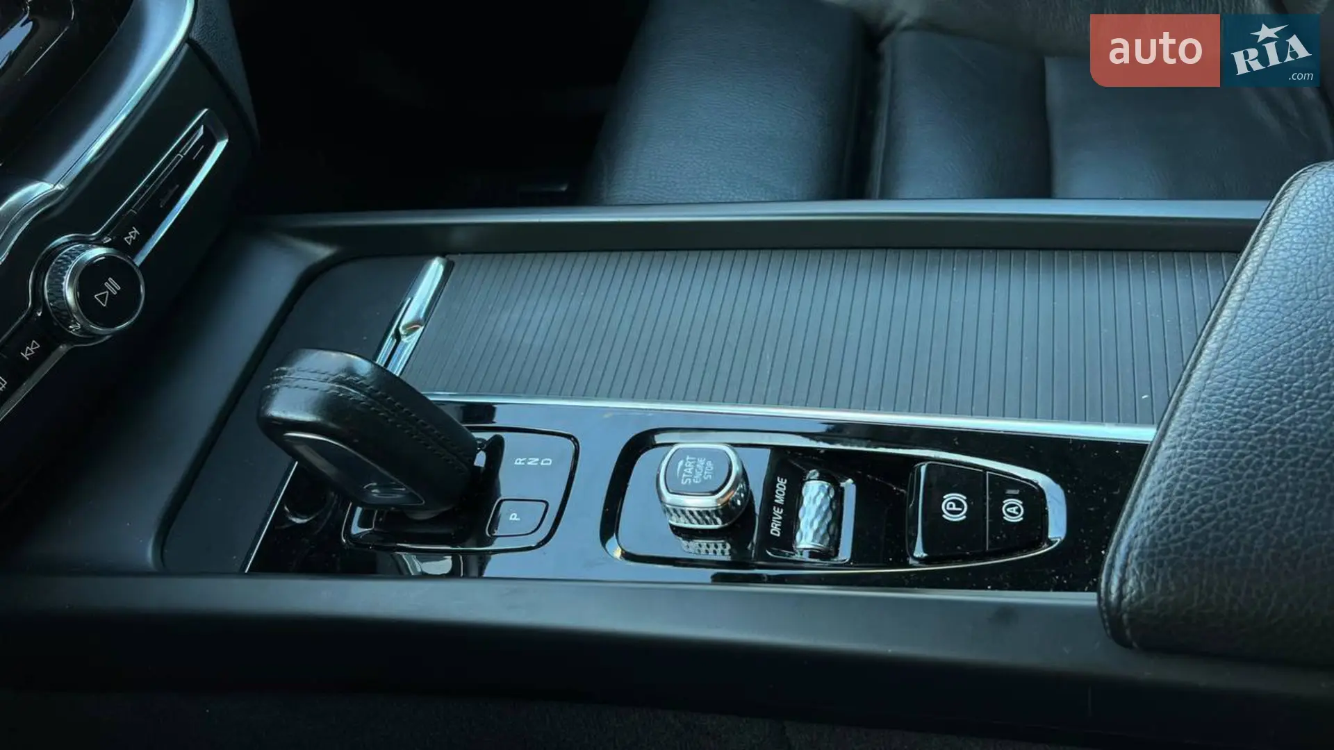 2020 Volvo XC60 - мініатюра 18