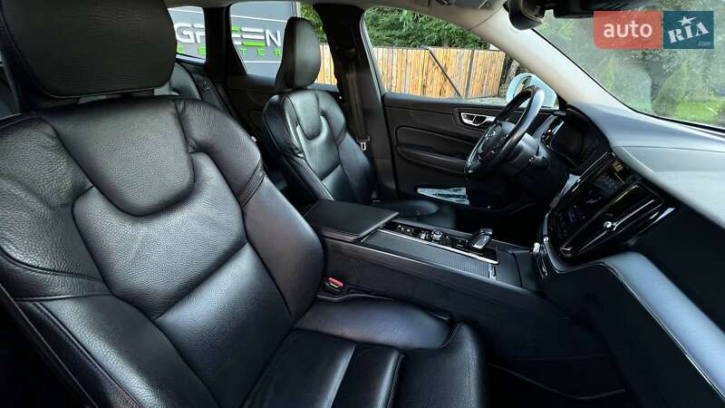 Внедорожник / Кроссовер Volvo XC60 2020 в Львове фото 36 Внедорожник / Кроссовер Volvo XC60 2020 в Львове