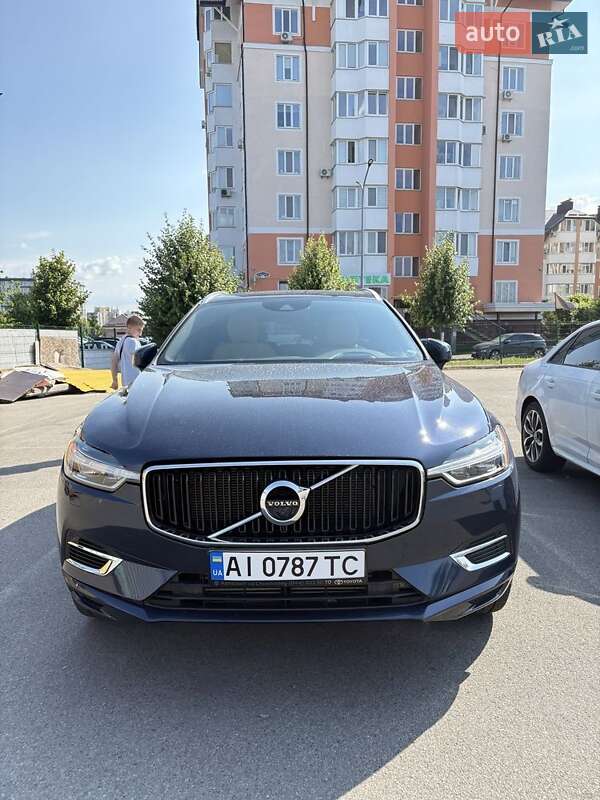 Внедорожник / Кроссовер Volvo XC60 2019 в Ирпене