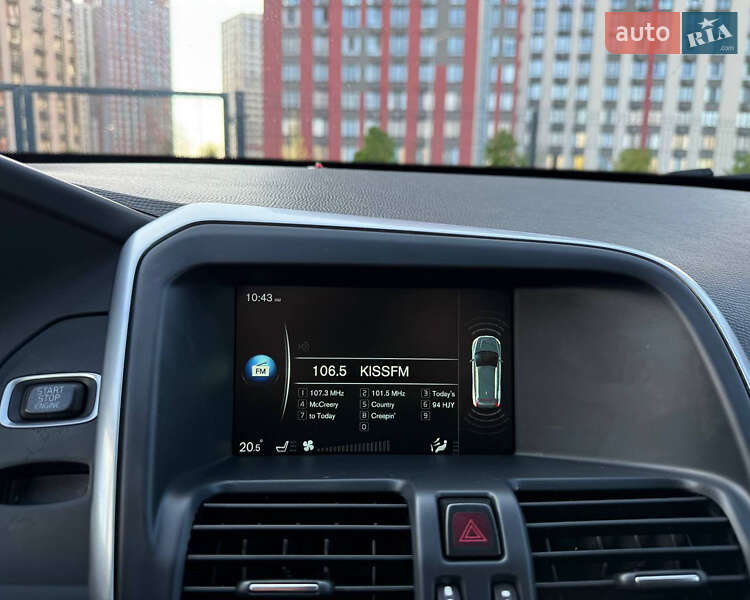 Внедорожник / Кроссовер Volvo XC60 2015 в Киеве