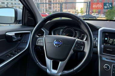 Внедорожник / Кроссовер Volvo XC60 2015 в 