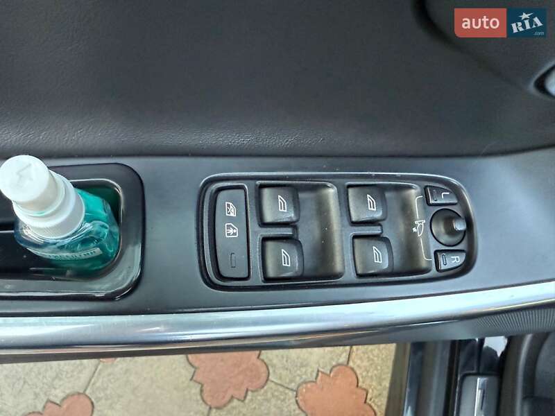 Внедорожник / Кроссовер Volvo XC60 2014 в Львове