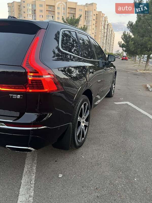 Внедорожник / Кроссовер Volvo XC60 2019 в Николаеве
