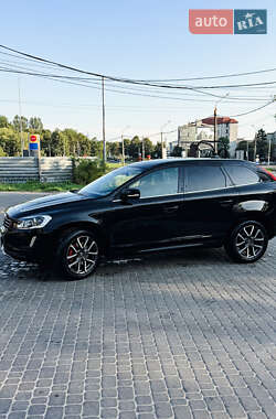 Внедорожник / Кроссовер Volvo XC60 2016 в 