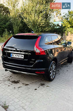 Внедорожник / Кроссовер Volvo XC60 2016 в 