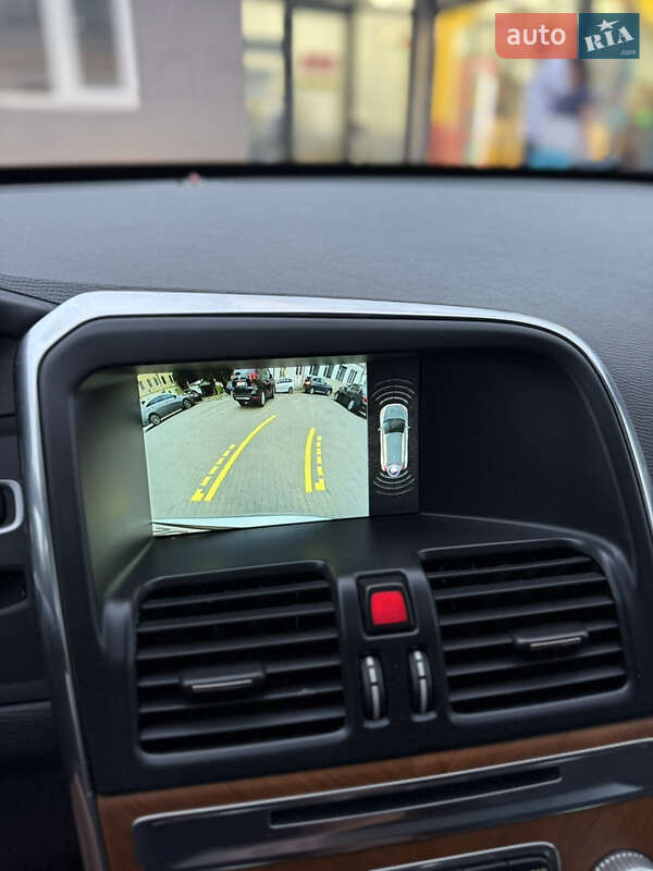 Внедорожник / Кроссовер Volvo XC60 2016 в Львове фото 11 Внедорожник / Кроссовер Volvo XC60 2016 в Львове