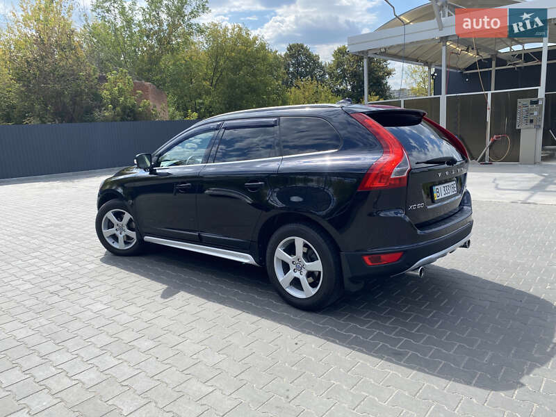 Внедорожник / Кроссовер Volvo XC60 2010 в Полтаве
