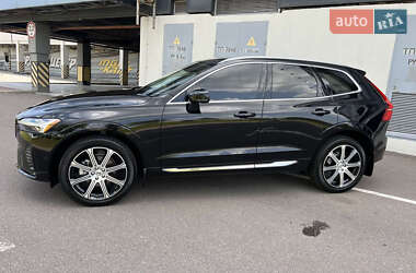 Внедорожник / Кроссовер Volvo XC60 2021 в 