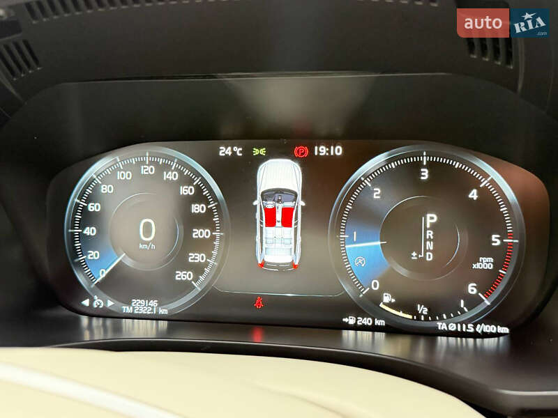 Внедорожник / Кроссовер Volvo XC60 2020 в Луцке