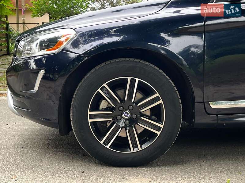 Внедорожник / Кроссовер Volvo XC60 2016 в Киеве