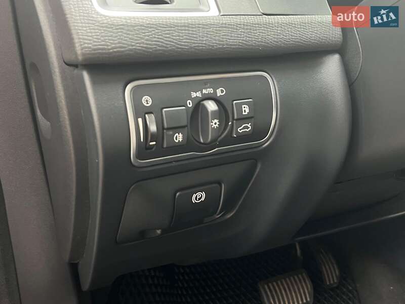 Внедорожник / Кроссовер Volvo XC60 2016 в Киеве