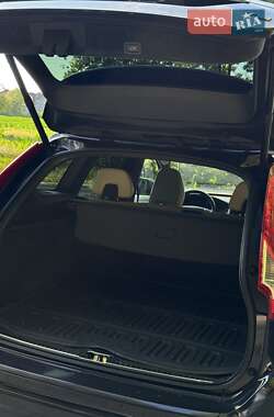 Внедорожник / Кроссовер Volvo XC60 2015 в 