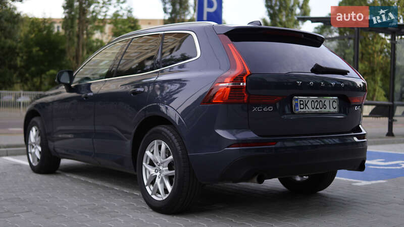 Внедорожник / Кроссовер Volvo XC60 2017 в Вараше