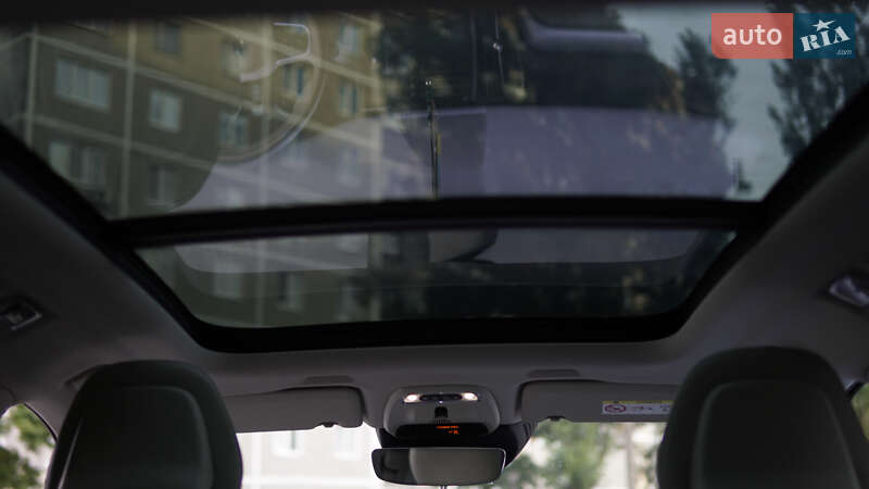 Внедорожник / Кроссовер Volvo XC60 2017 в Вараше