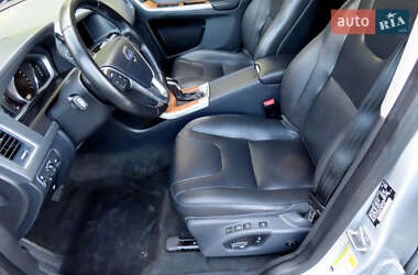 Внедорожник / Кроссовер Volvo XC60 2017 в 