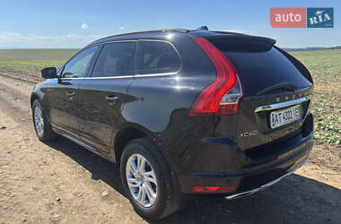 Внедорожник / Кроссовер Volvo XC60 2015 в 