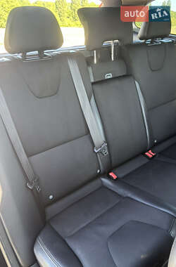 Внедорожник / Кроссовер Volvo XC60 2015 в 