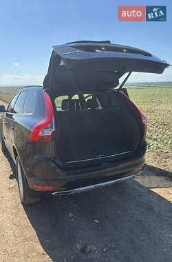 Внедорожник / Кроссовер Volvo XC60 2015 в 