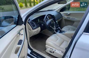 Внедорожник / Кроссовер Volvo XC60 2015 в 