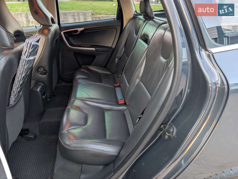 Внедорожник / Кроссовер Volvo XC60 2010 в Ивано-Франковске фото 63 Внедорожник / Кроссовер Volvo XC60 2010 в Ивано-Франковске