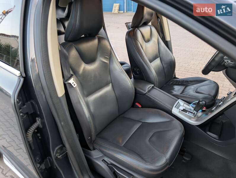 Внедорожник / Кроссовер Volvo XC60 2010 в Ивано-Франковске фото 75 Внедорожник / Кроссовер Volvo XC60 2010 в Ивано-Франковске