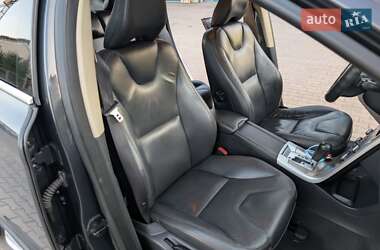 Внедорожник / Кроссовер Volvo XC60 2010 в 