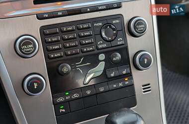 Внедорожник / Кроссовер Volvo XC60 2010 в 