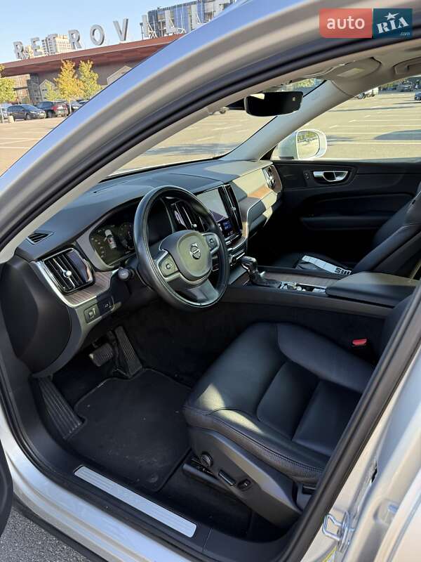 Внедорожник / Кроссовер Volvo XC60 2021 в Киеве фото 9 Внедорожник / Кроссовер Volvo XC60 2021 в Киеве