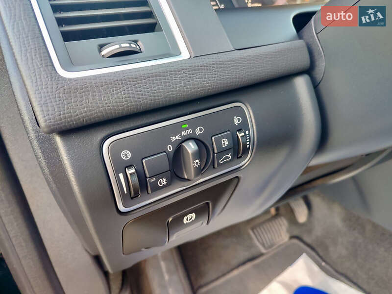 Внедорожник / Кроссовер Volvo XC60 2016 в Киеве