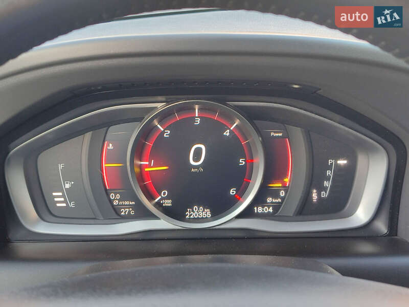 Внедорожник / Кроссовер Volvo XC60 2016 в Киеве