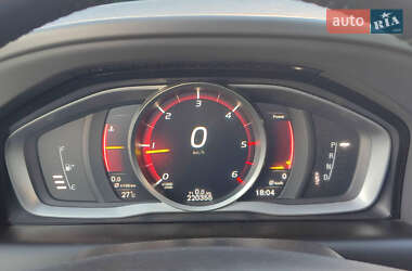 Внедорожник / Кроссовер Volvo XC60 2016 в 