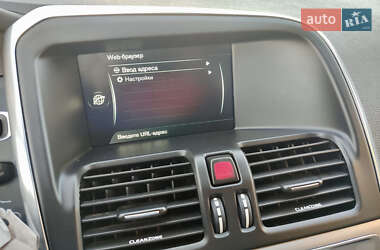 Внедорожник / Кроссовер Volvo XC60 2016 в 