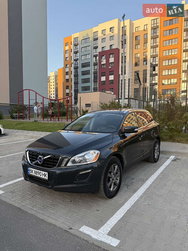 Внедорожник / Кроссовер Volvo XC60 2011 в Ровно