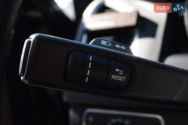 Внедорожник / Кроссовер Volvo XC60 2017 в Киеве