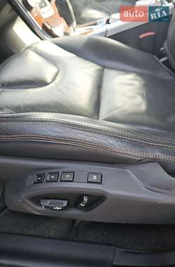 Внедорожник / Кроссовер Volvo XC60 2012 в 