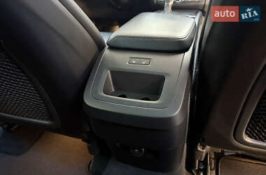 Внедорожник / Кроссовер Volvo XC60 2021 в 