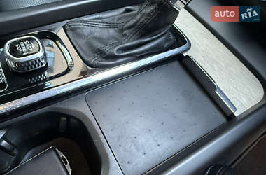 Внедорожник / Кроссовер Volvo XC60 2021 в 