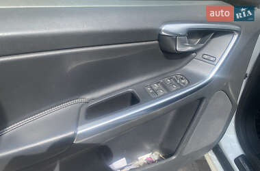 Внедорожник / Кроссовер Volvo XC60 2014 в 