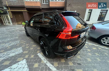 Внедорожник / Кроссовер Volvo XC60 2024 в 