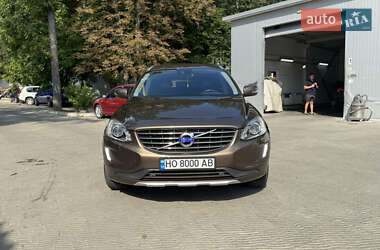 Внедорожник / Кроссовер Volvo XC60 2014 в 