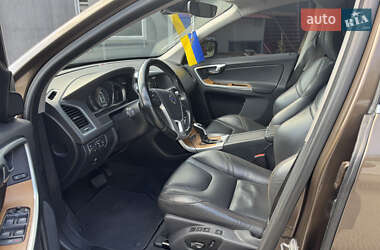 Внедорожник / Кроссовер Volvo XC60 2014 в 