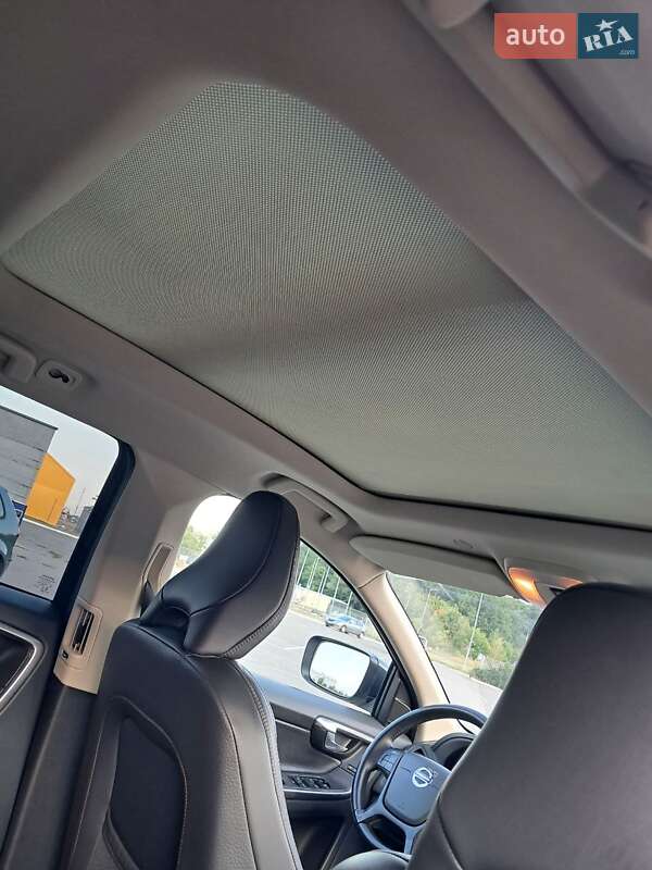 Внедорожник / Кроссовер Volvo XC60 2013 в Полтаве фото 32 Внедорожник / Кроссовер Volvo XC60 2013 в Полтаве