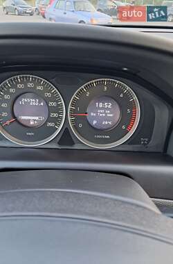 Позашляховик / Кросовер Volvo XC60 2013 в 