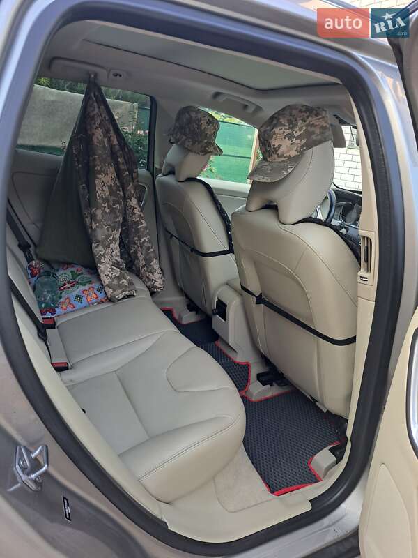 Позашляховик / Кросовер Volvo XC60 2015 в Хорошеві фото 7 Позашляховик / Кросовер Volvo XC60 2015 в Хорошеві