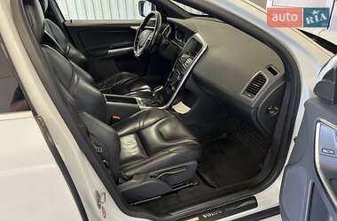 Внедорожник / Кроссовер Volvo XC60 2013 в 