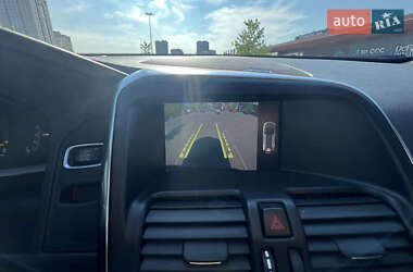 Внедорожник / Кроссовер Volvo XC60 2017 в 