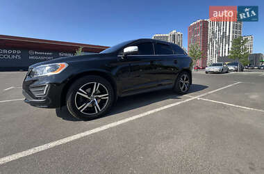 Внедорожник / Кроссовер Volvo XC60 2017 в 